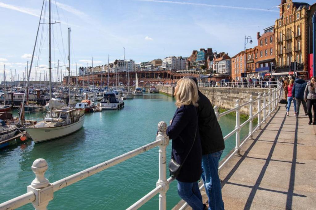 Vitamin Sea Beachfront Apartment Ramsgate - Sleeps 4 Exterior foto